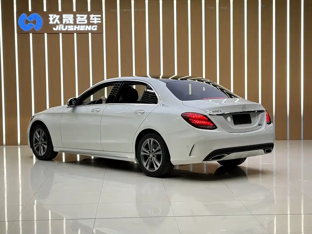 Mercedes-Benz C-Class 2016 — фото 18