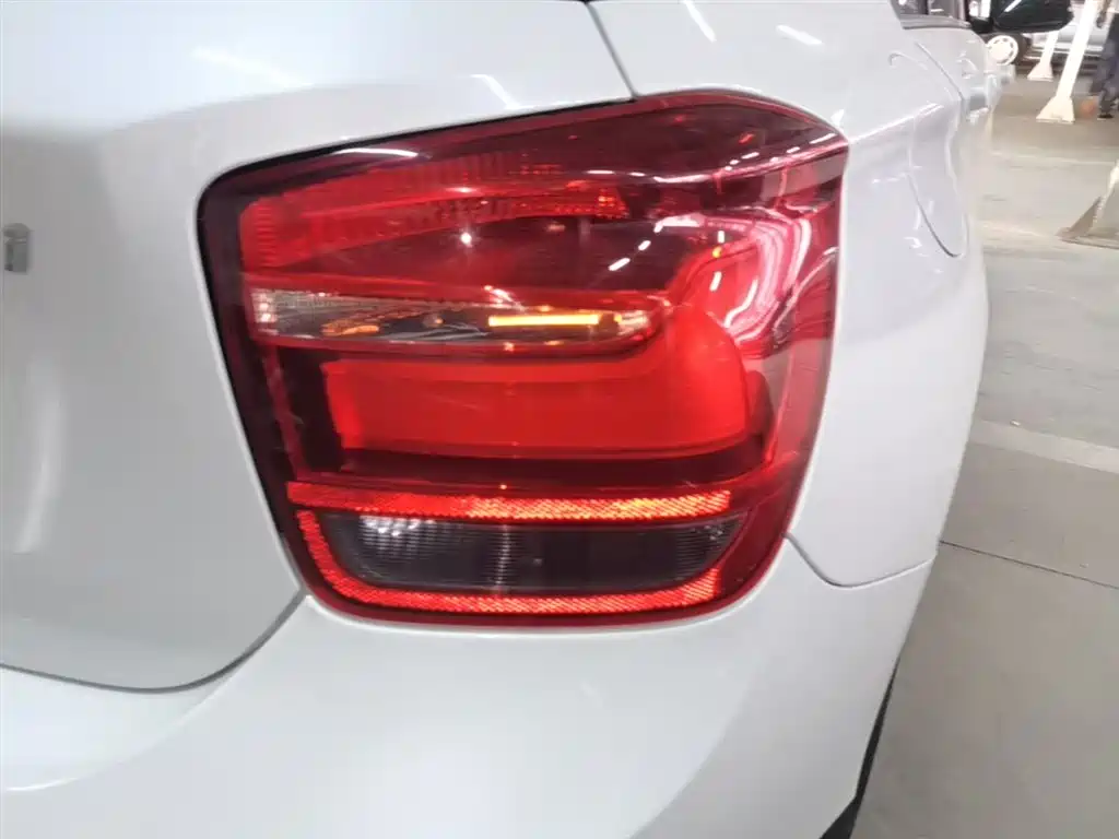 BMW 1 Series 2015 — фото 8