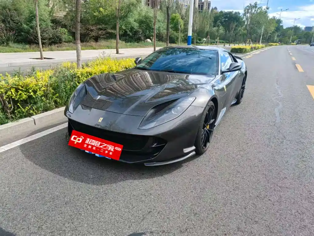 Ferrari 812 2019