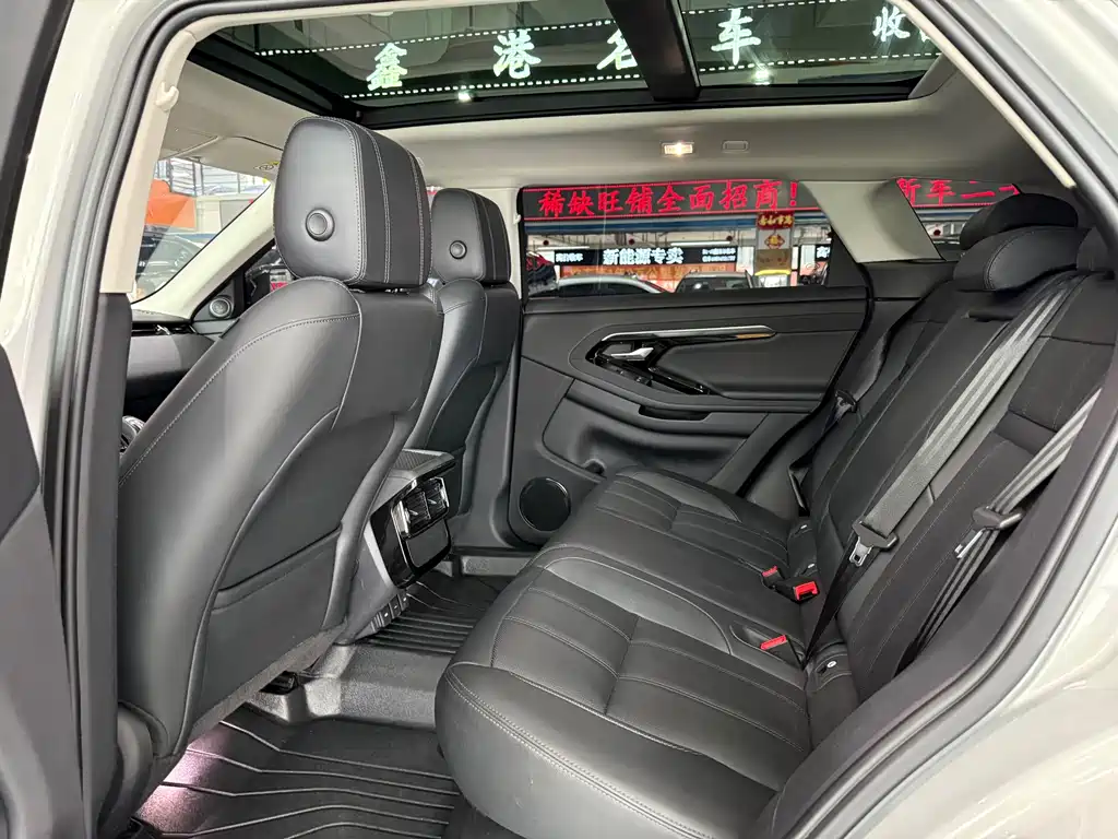 Land Rover Evoque 2022 — фото 13