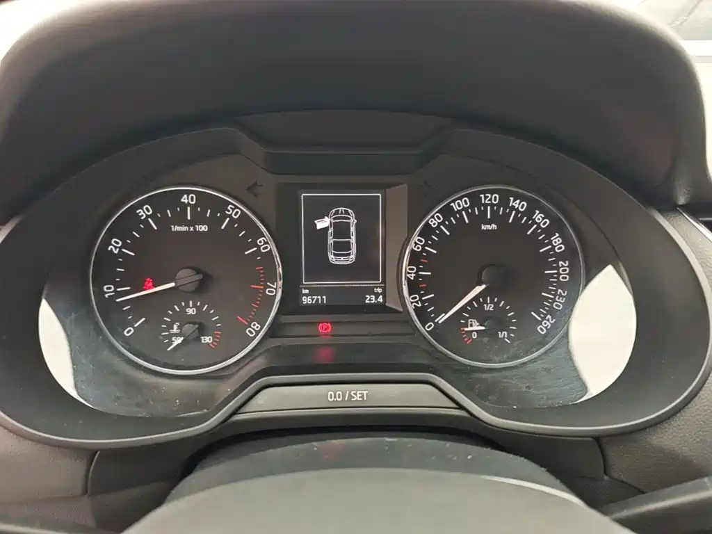 Skoda Octavia 2016 — фото 12