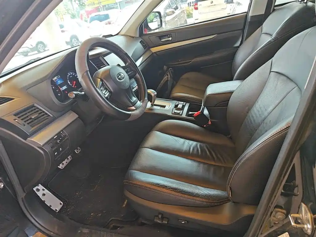 Subaru Outback 2015 — фото 11