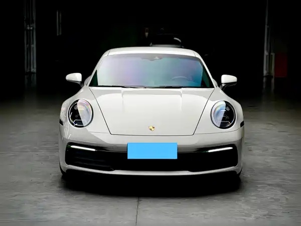 Porsche 911 2023