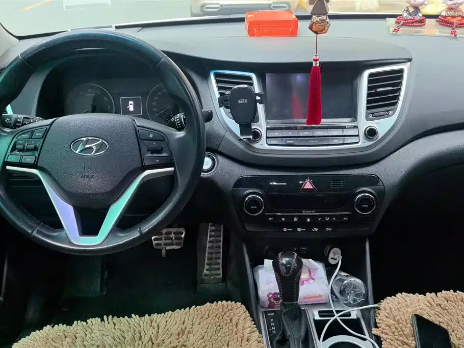 Hyundai Tucson 2016 — фото 12