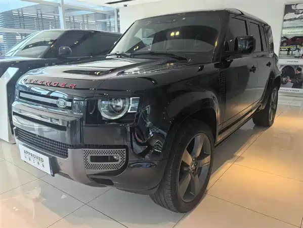 Land Rover Defender 2023
