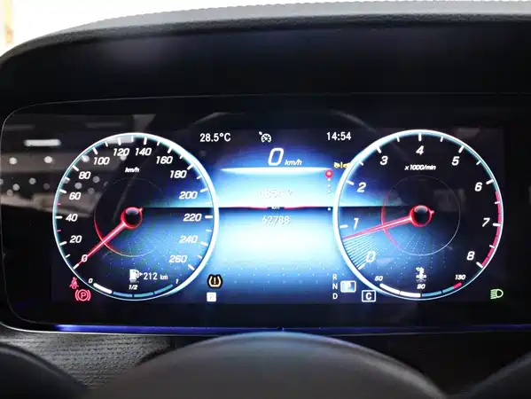 Mercedes-Benz E-Class 2023