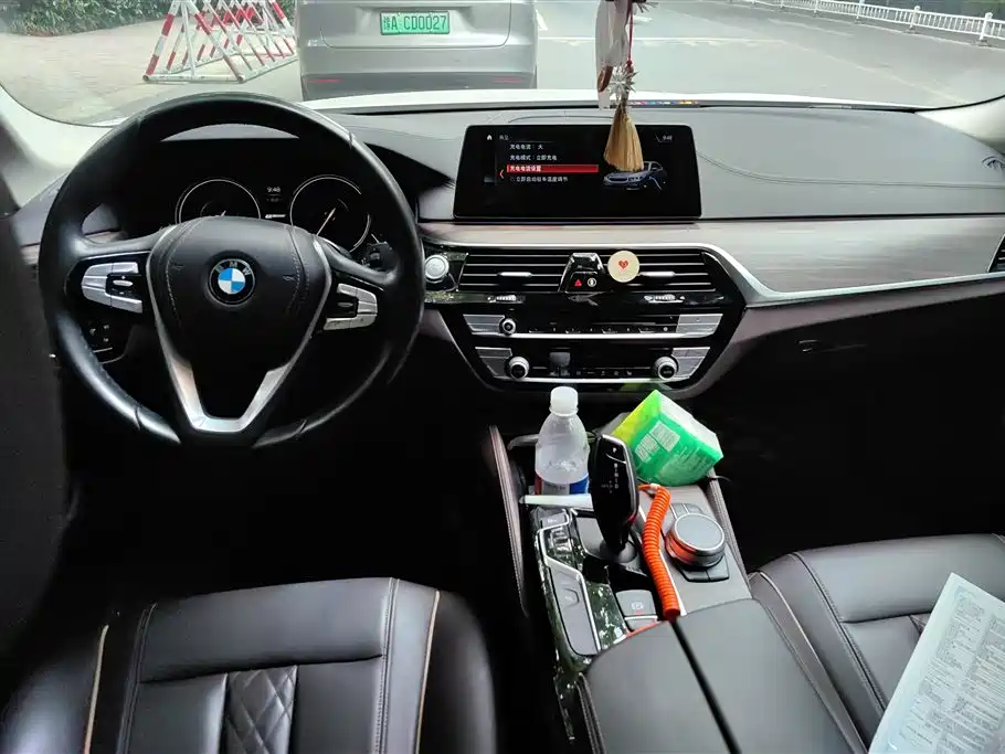 BMW 5 Series New Energy 2018 — фото 12