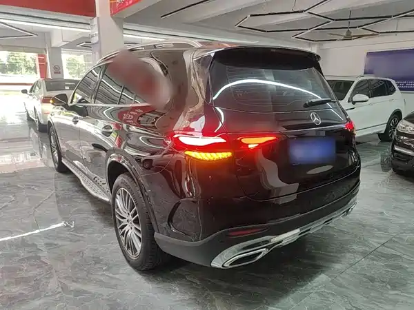 Mercedes-Benz GLC 2023