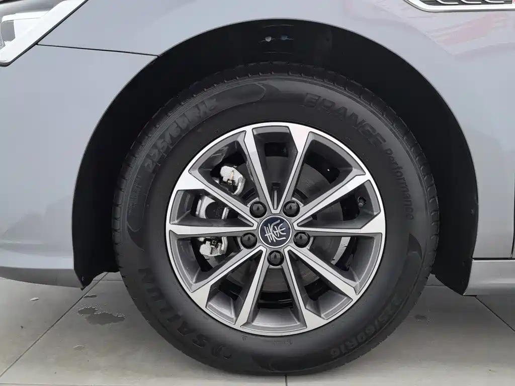 BYD Qin PLUS 2024 — фото 17