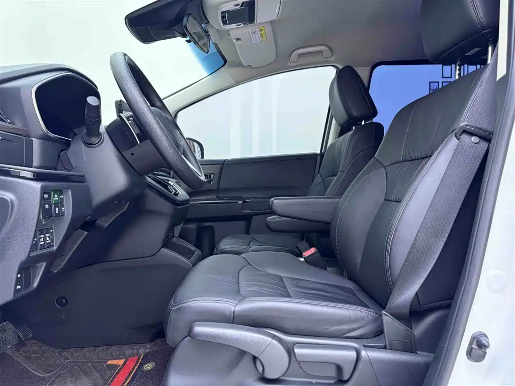 Honda Odyssey 2024 — фото 18