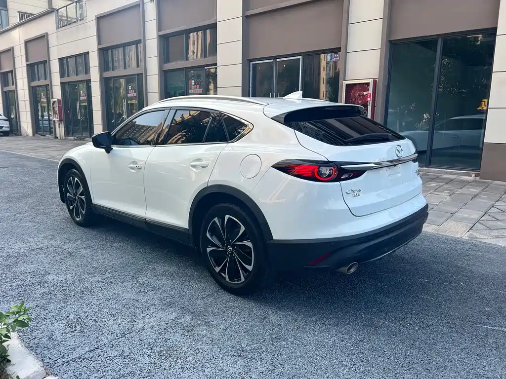 Mazda CX-4 2020