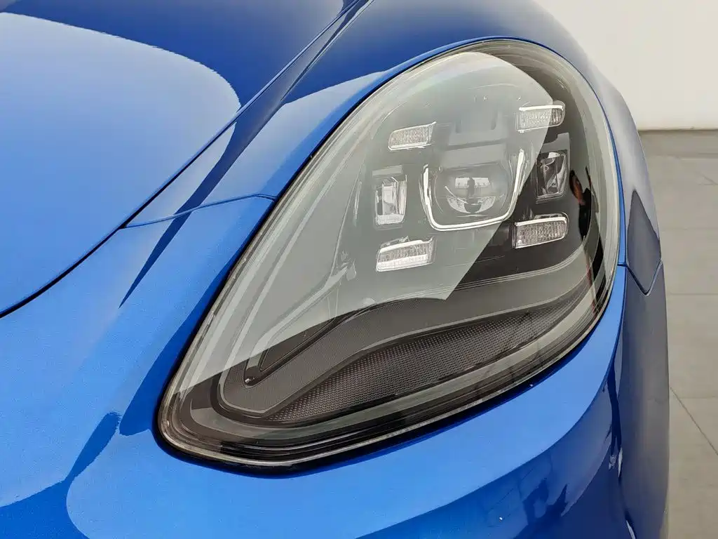 Porsche Panamera 2019