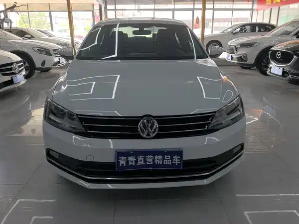 Volkswagen Sagitar 2018