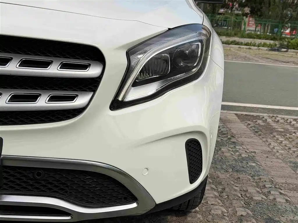 Mercedes-Benz GLA 2017 — фото 13