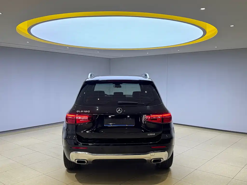 Mercedes-Benz GLB 2021