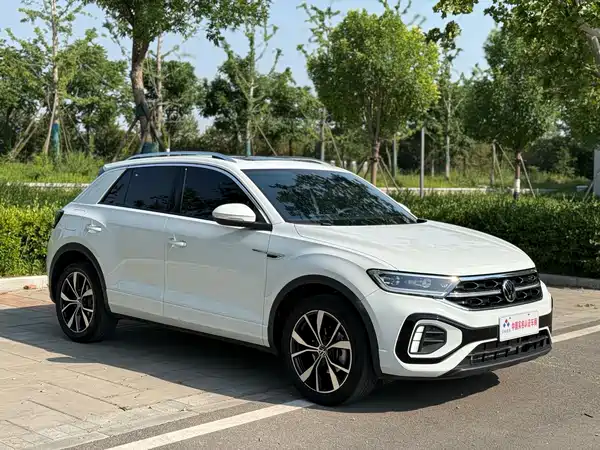 Volkswagen T-Roc 2024