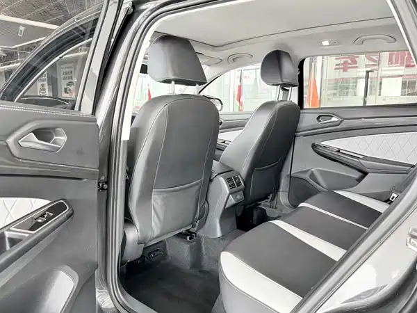 Jetta VS7 2023