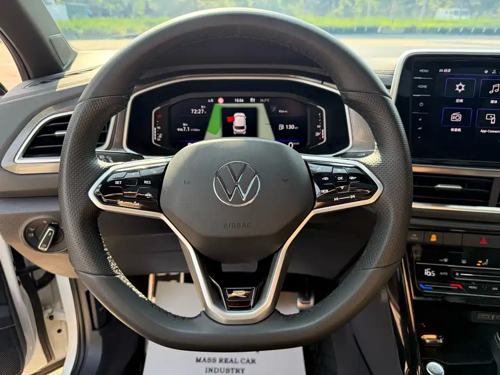 Volkswagen T-Roc 2024 — фото 10