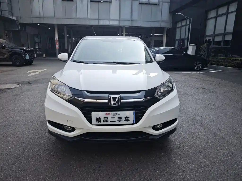 Honda Vezel 2016
