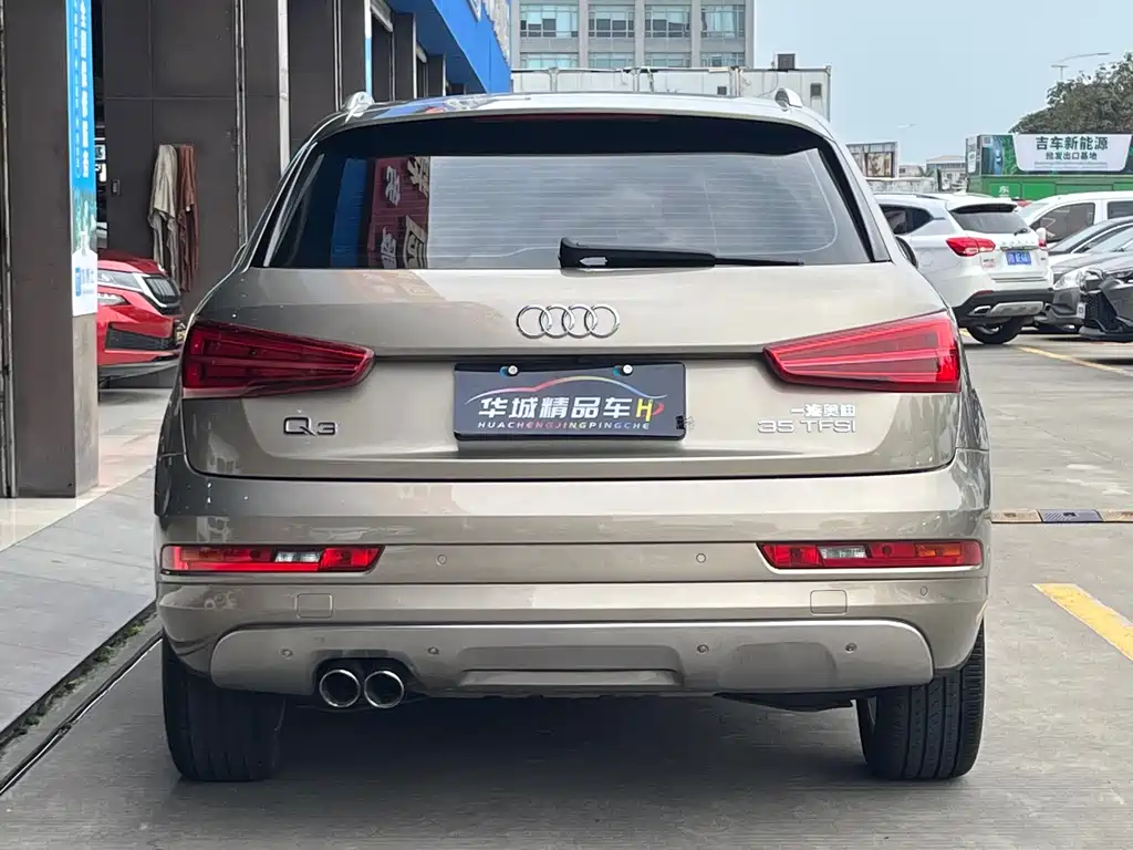 Audi Q3 2017 — фото 8