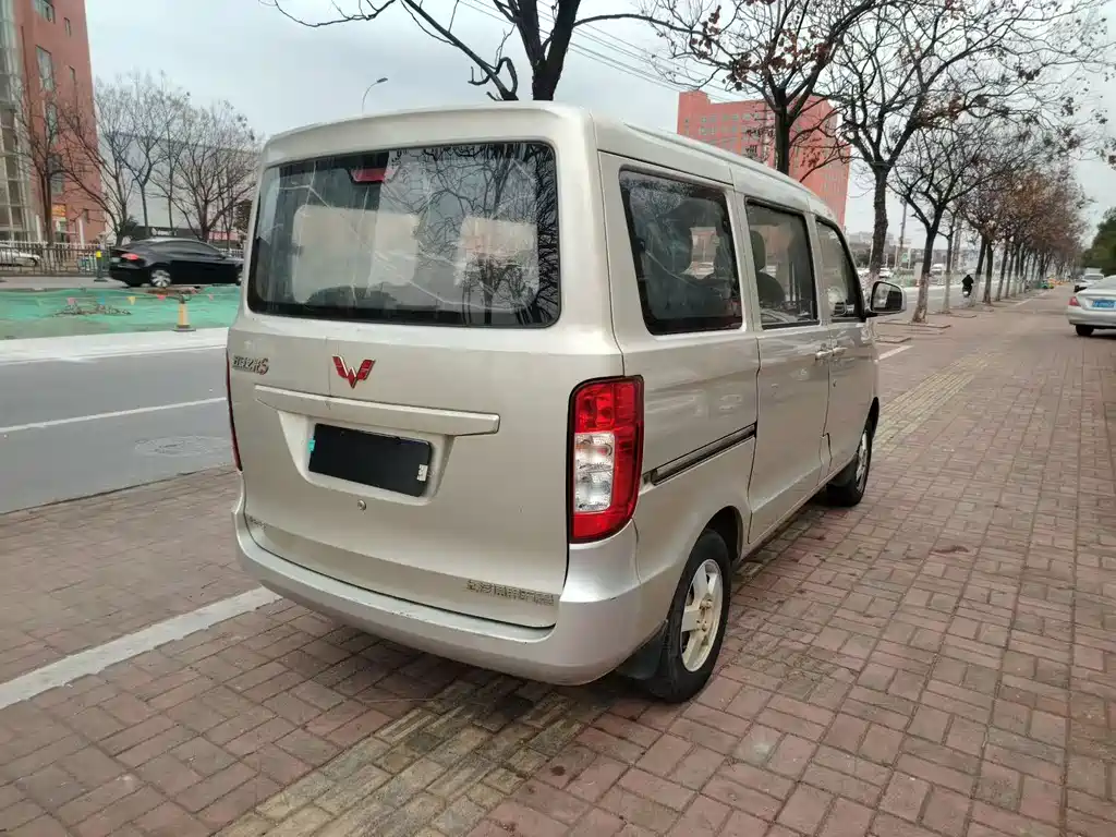 Wuling Zhiguang 2016 — фото 7