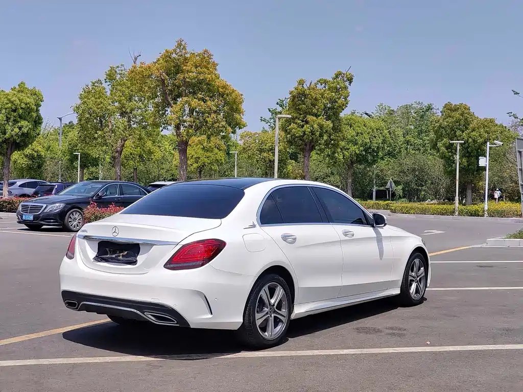 Mercedes-Benz C-Class 2020 — фото 7