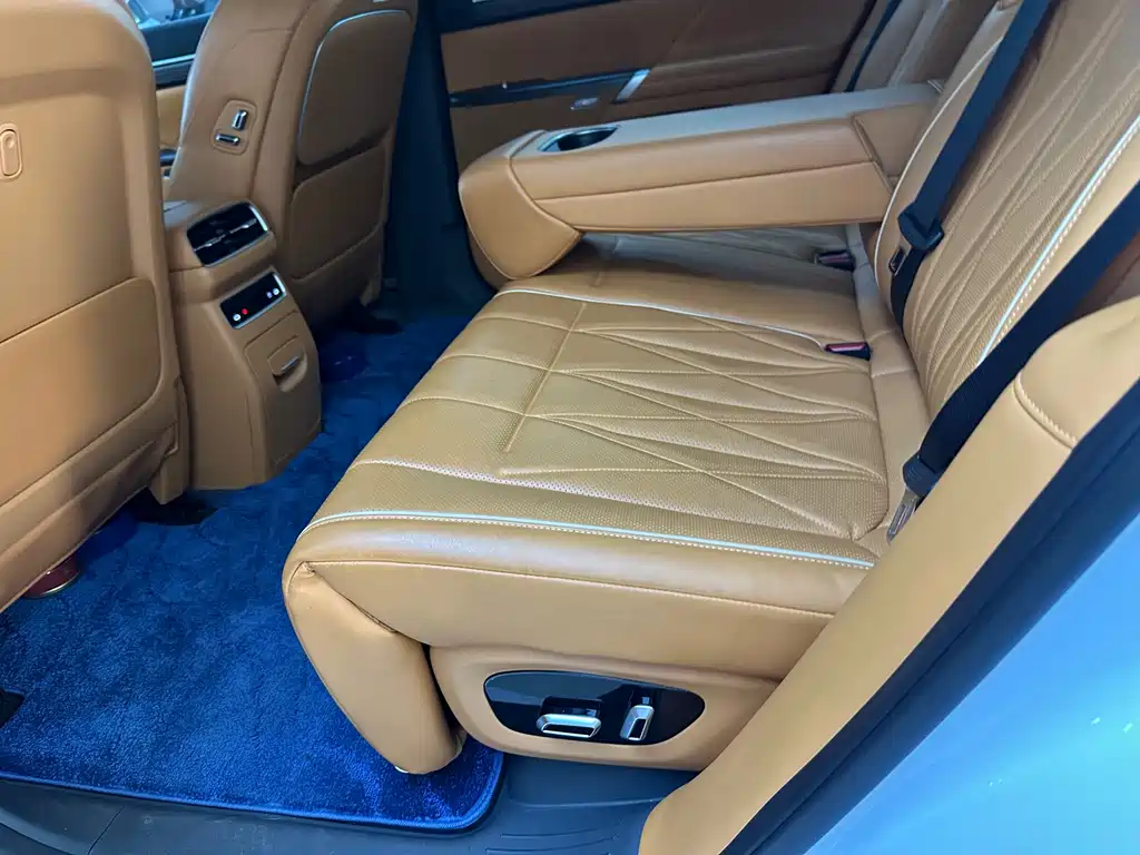eπ 008 2025 — фото 10