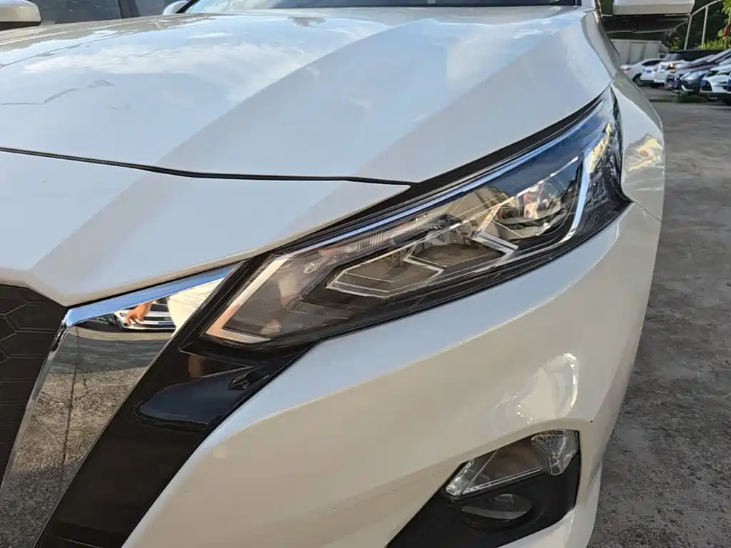 Nissan Teana 2022 — фото 24