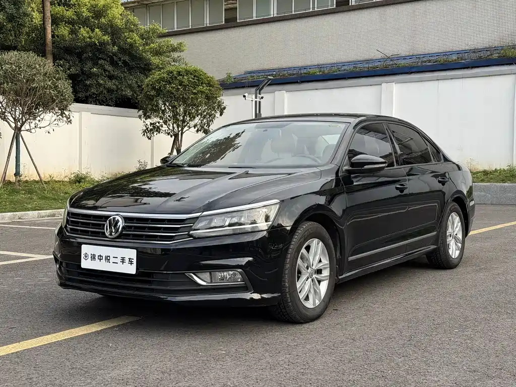 Volkswagen Passat 2017 — фото 2