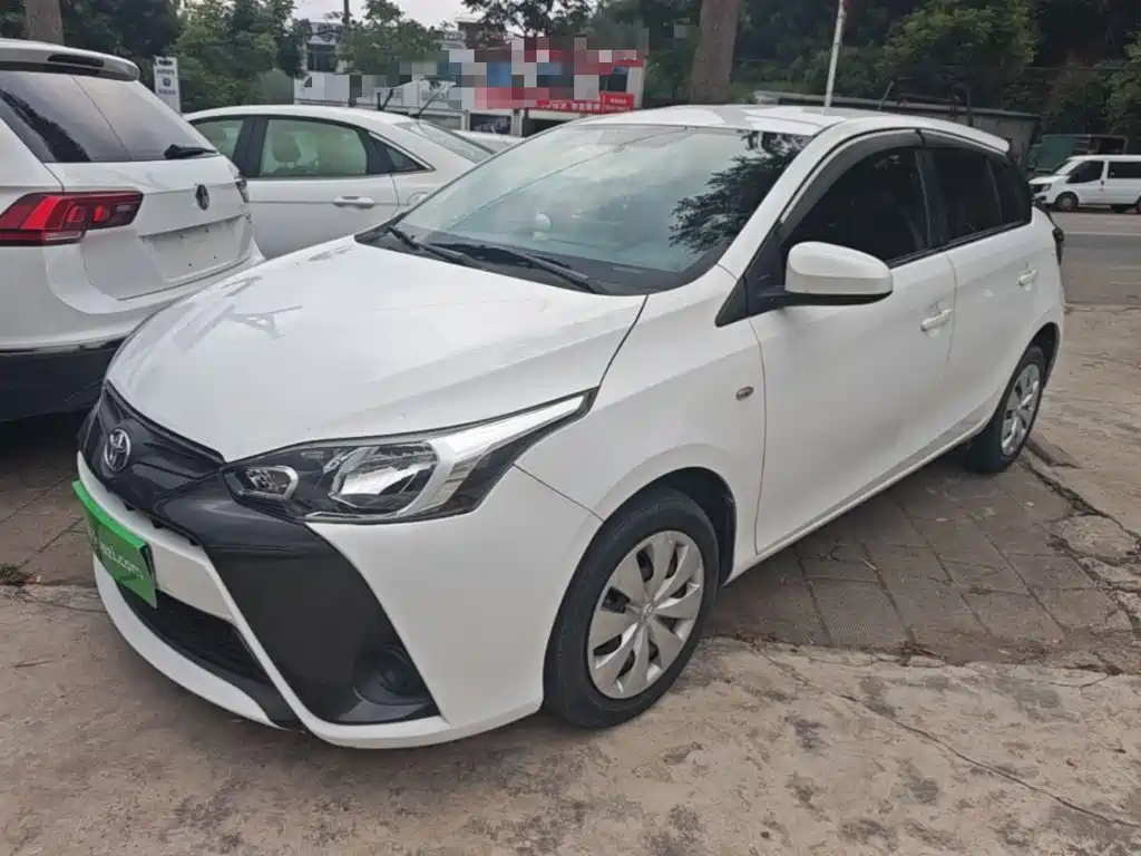 Toyota Yaris L 2020