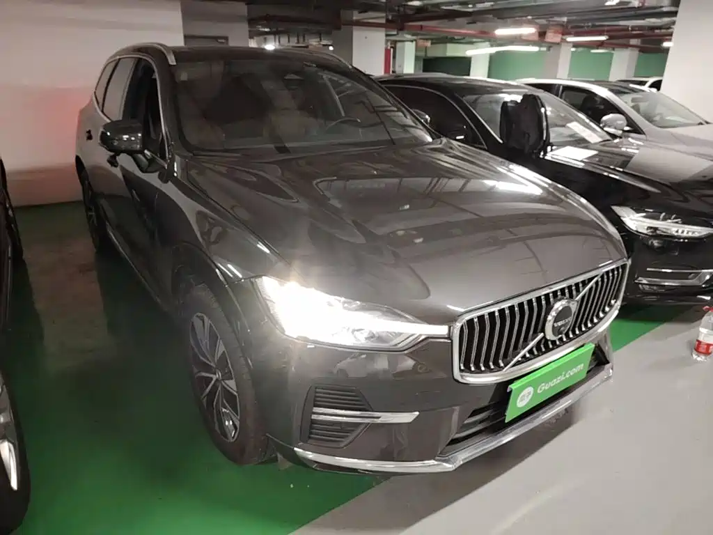 Volvo XC60 2023 — фото 4