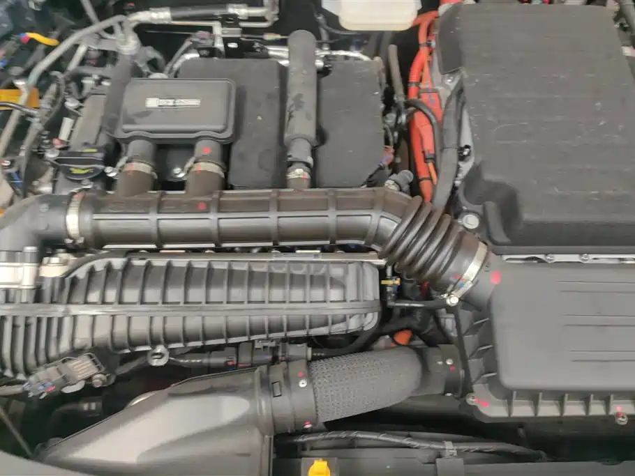 BYD Seal 05 DM-i 2025 — фото 10