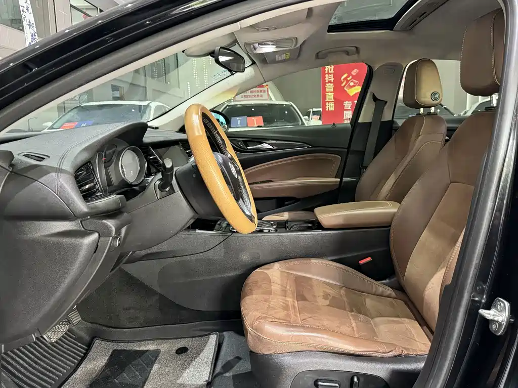 Buick Regal 2019 — фото 19