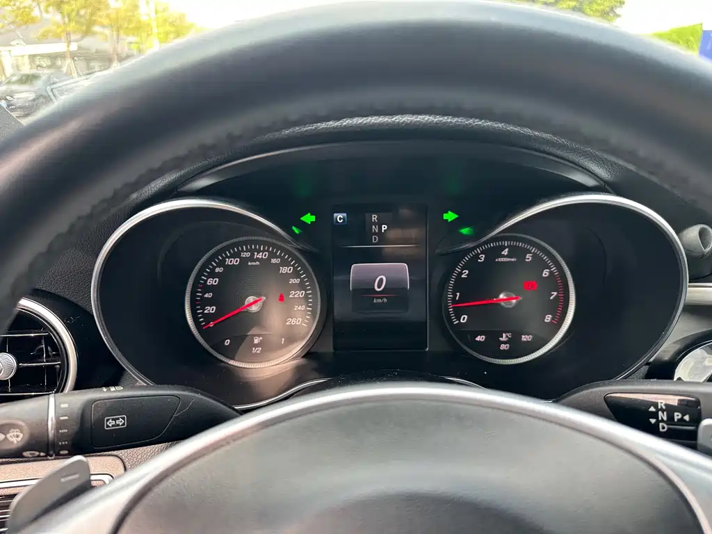 Mercedes-Benz C-Class 2018 — фото 21