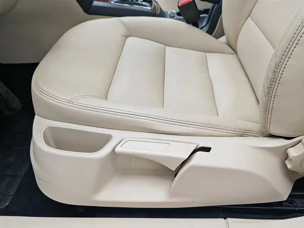 Skoda Octavia 2013 — фото 20