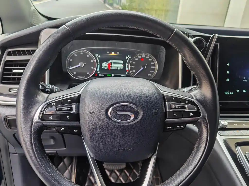 GAC Motor Trumpchi M8 2022 — фото 11