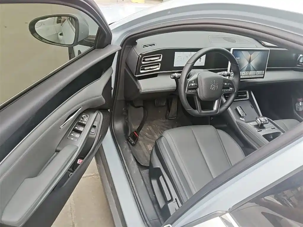 BYD Qin L 2025 — фото 16