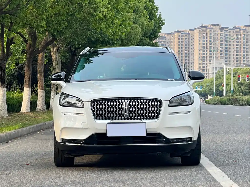 Lincoln Corsair 2020 — фото 2