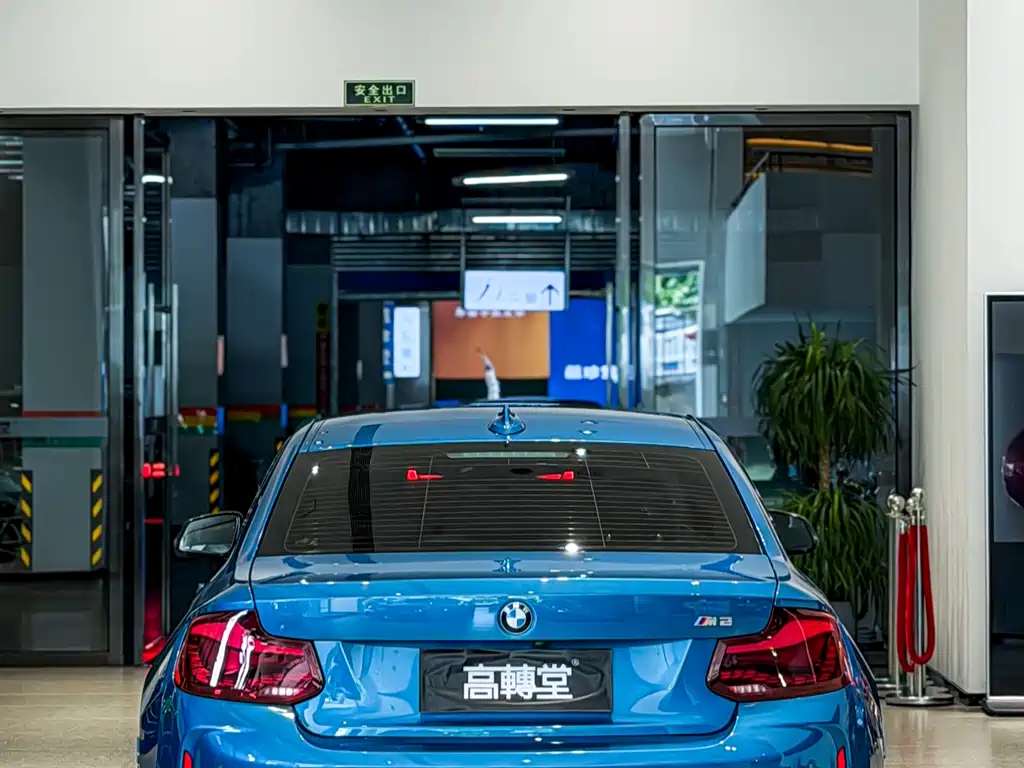 BMW M2 2018 — фото 15
