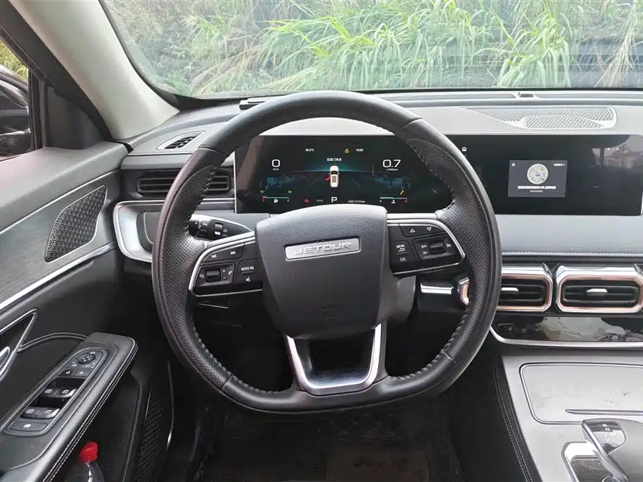 Jetour X70 PLUS 2025 — фото 15