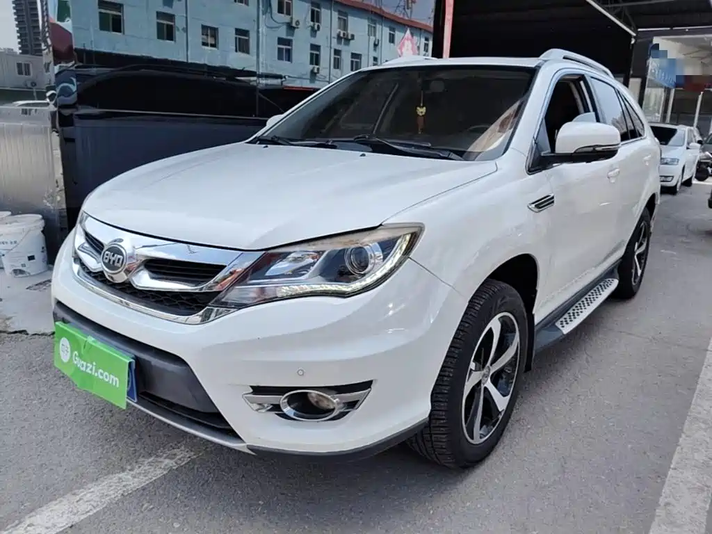 BYD S7 2016 — фото 1