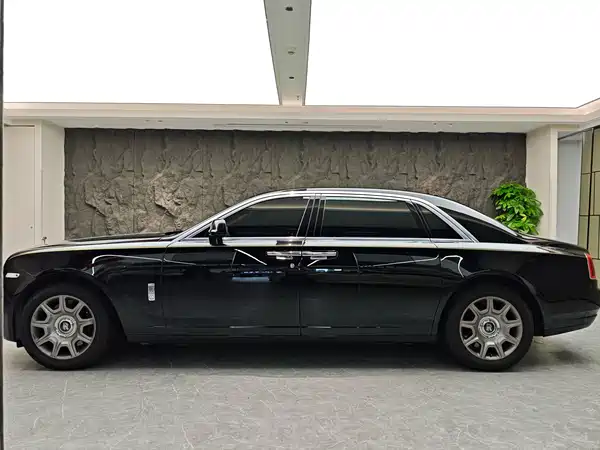 Rolls-Royce Ghost 2015