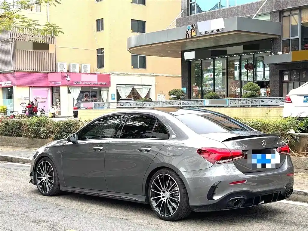 Mercedes-Benz A-Class AMG 2023 — фото 9