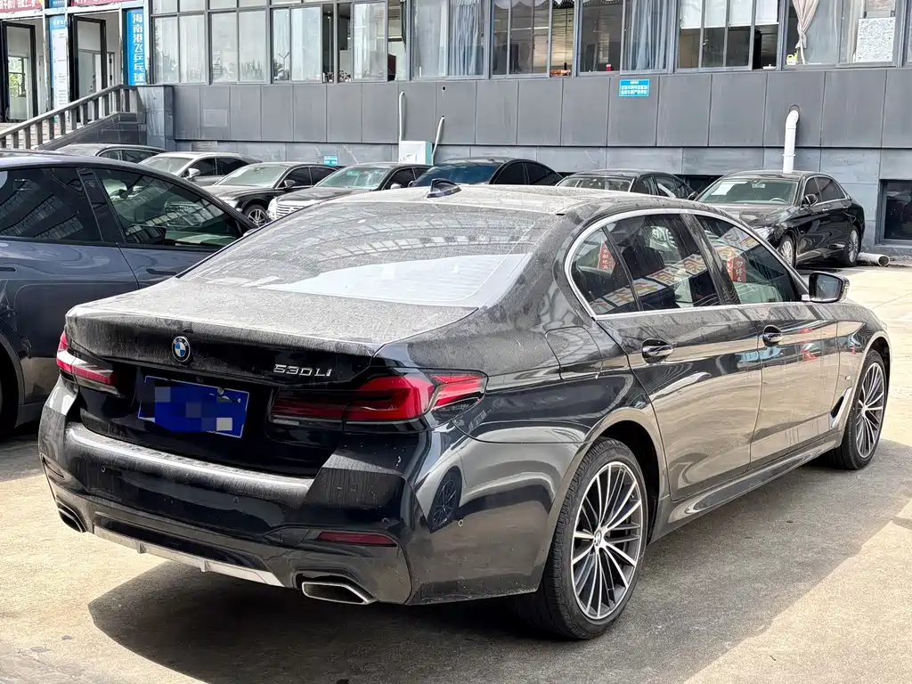 BMW 5 Series 2023