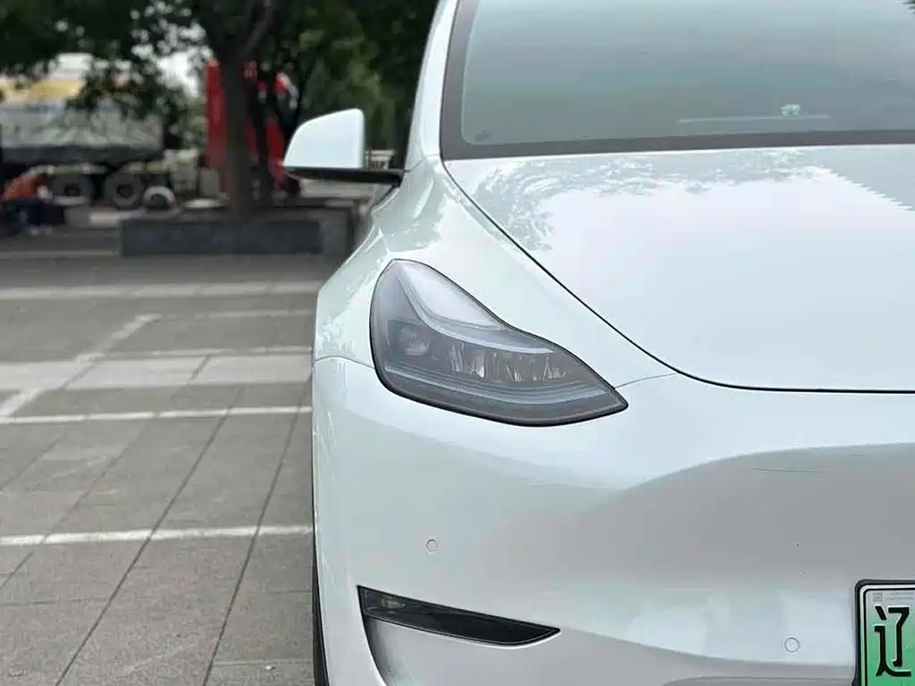 Tesla Model Y 2022 — фото 4