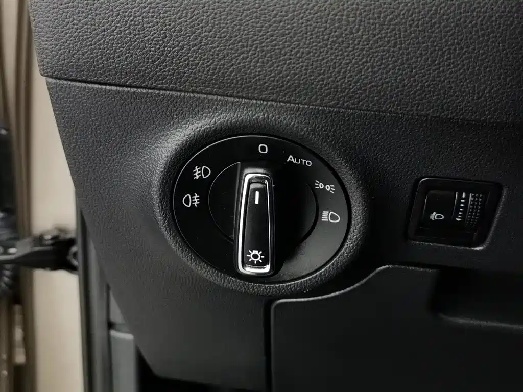 Skoda Karoq 2021 — фото 21