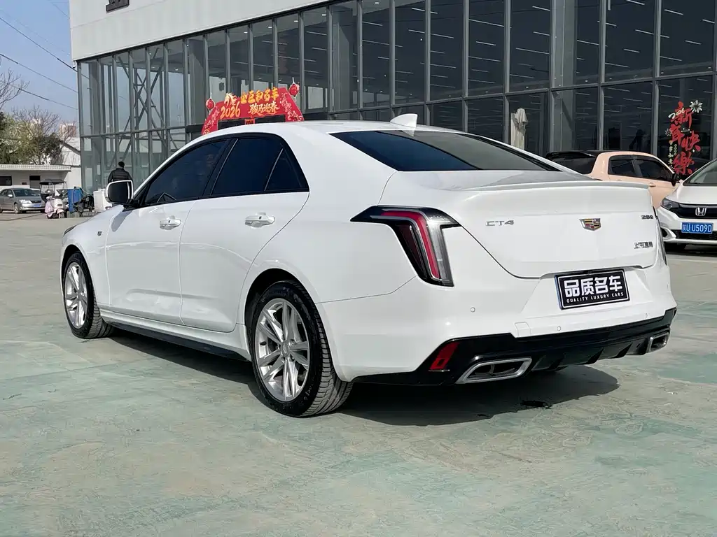 Cadillac CT4 2022 — фото 16