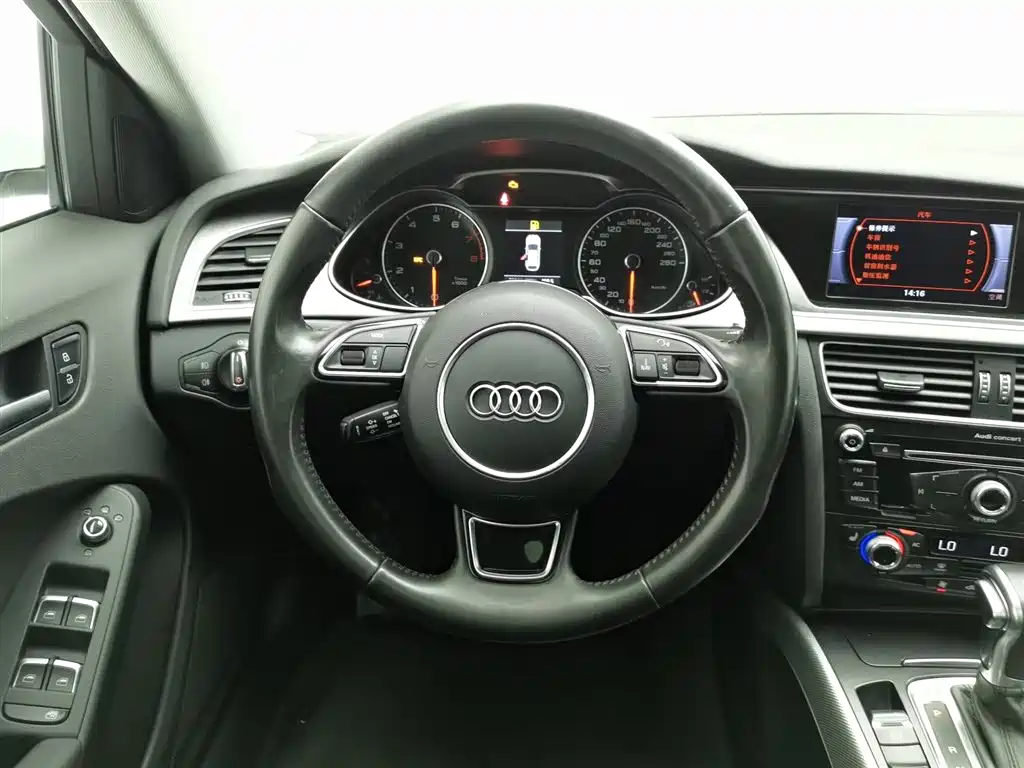 Audi A4 2014 — фото 11