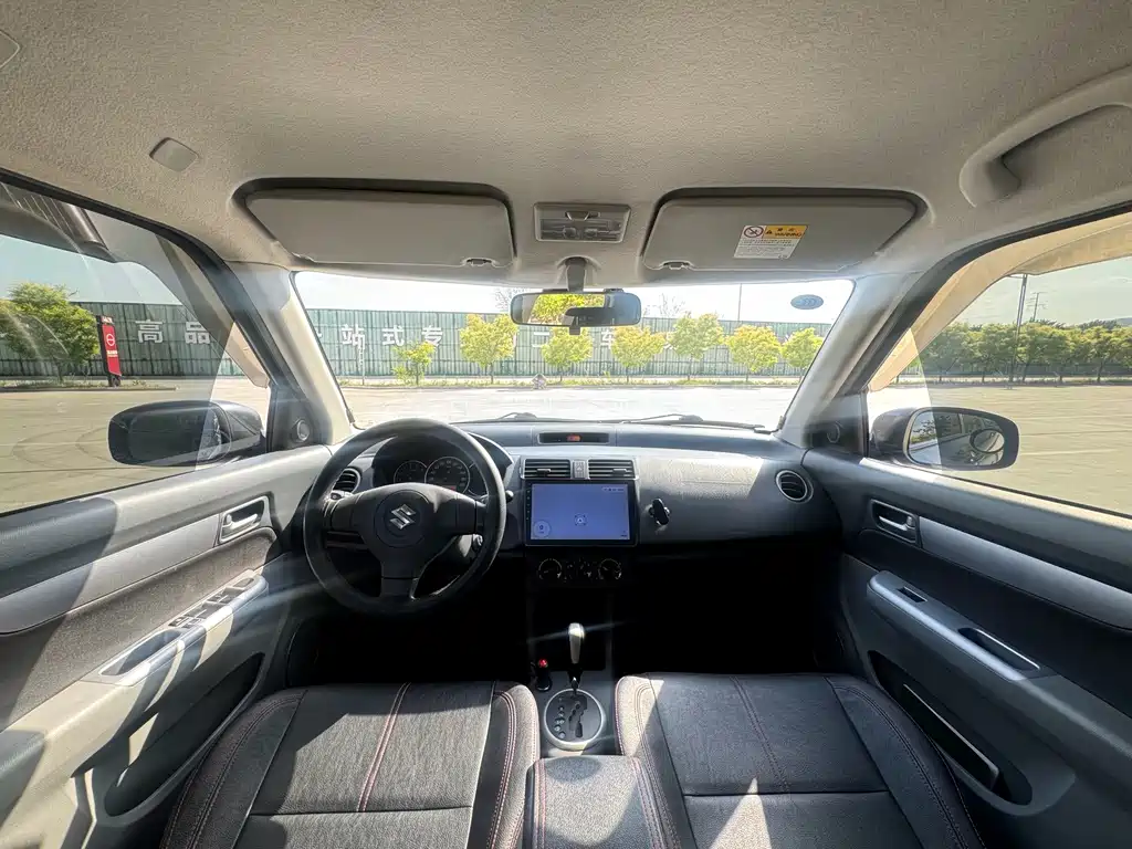 Suzuki Swift 2018 — фото 15