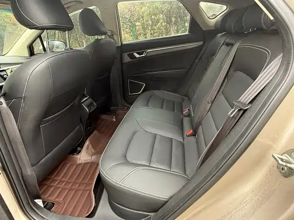 Geely Emgrand GS 2017